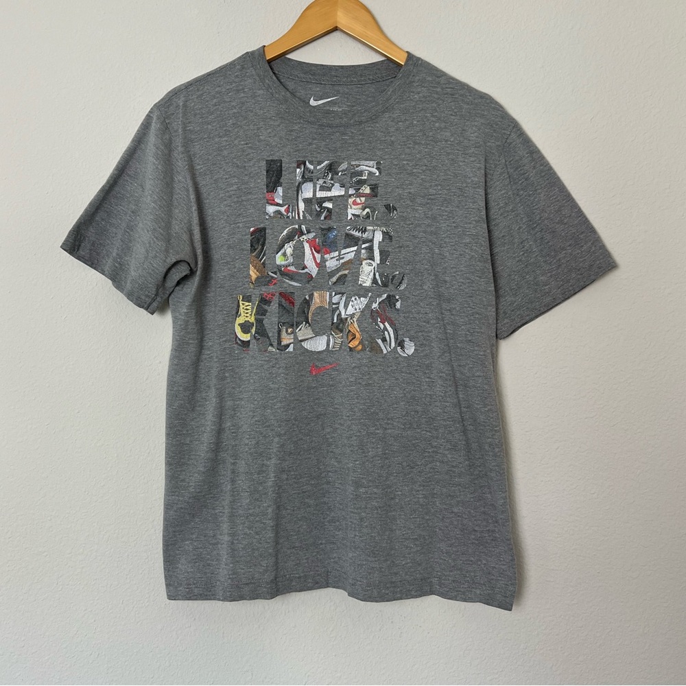 Nike Gray Life Love Kicks Graphic Men’s T-Shirt